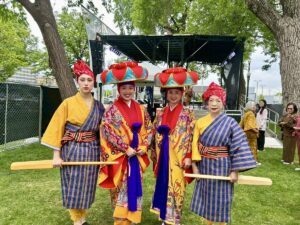 ソルトレイクシティのLiving Traditions Festivalで披露された沖縄芸能の舞台
